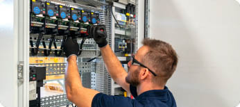 Gewerbeinstallation vom Elektriker in München – Büro, Halle, Gastronomie